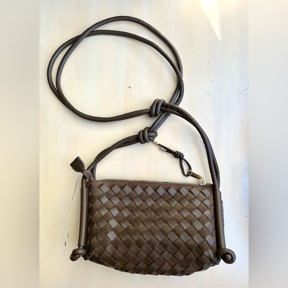 Anthropologie - Dolce Vita Meryl Woven Crossbody Bag - Picture 4 of 5